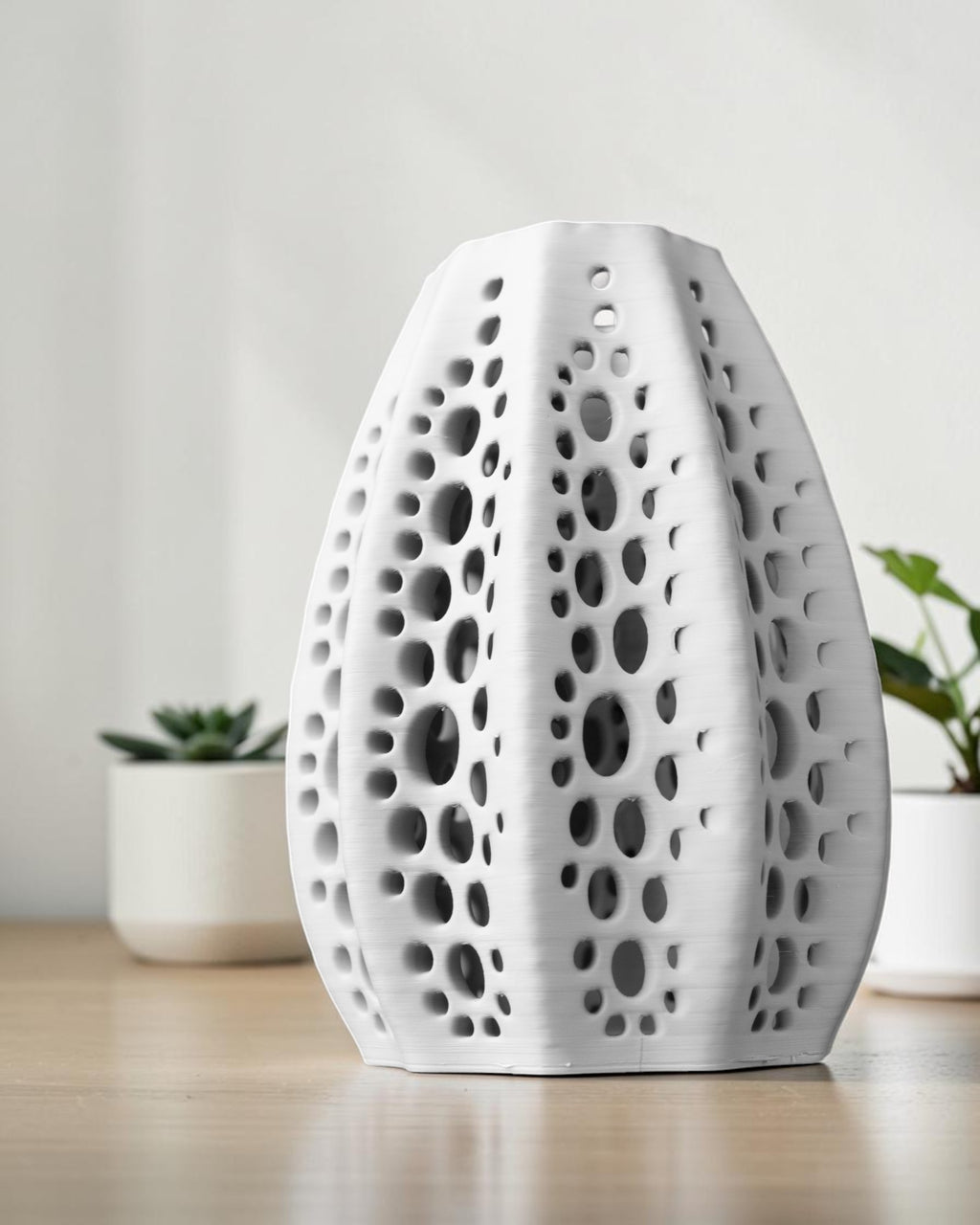 SEASHELL VASE